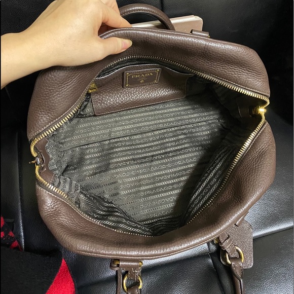 Auth PRADA Leather Satchels+Tag+Key+Cloche+Padlock - Picture 8 of 12